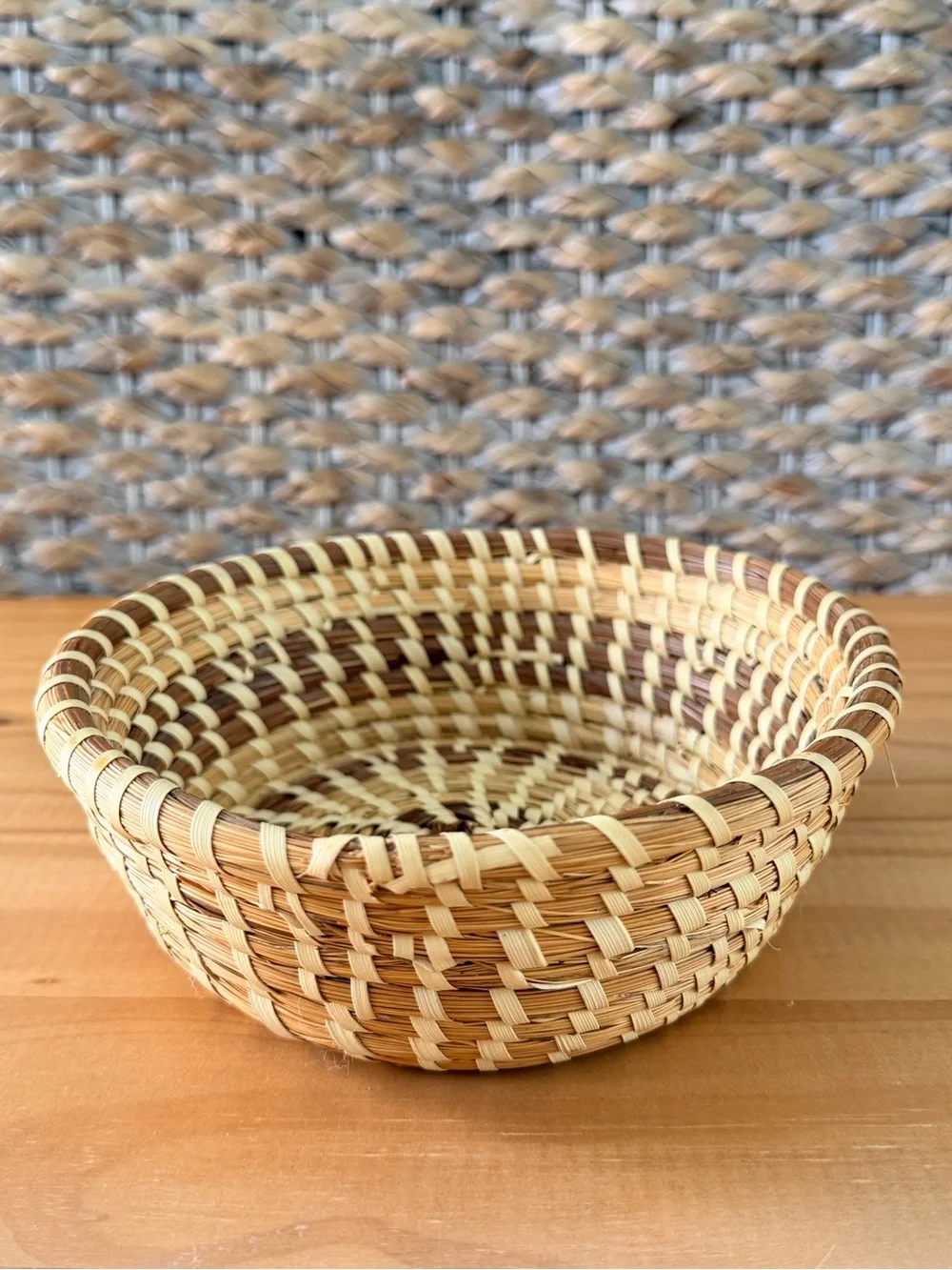 Sweet Grass Basket Charleston South Carolina Pine Needle Knots Tight Weaving 7”